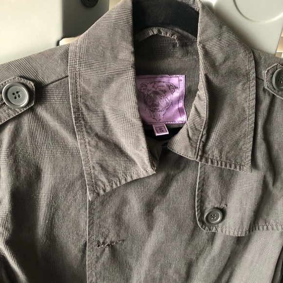 Wind breaker Coat - Picture 2 of 2